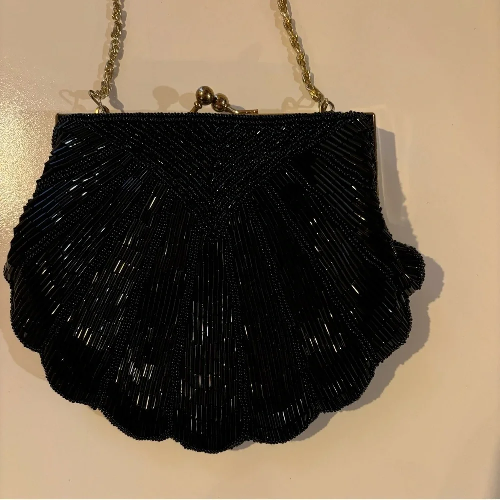 Vintage La Regale Beaded Clamshell Evening Bag Black Cocktail Clutch